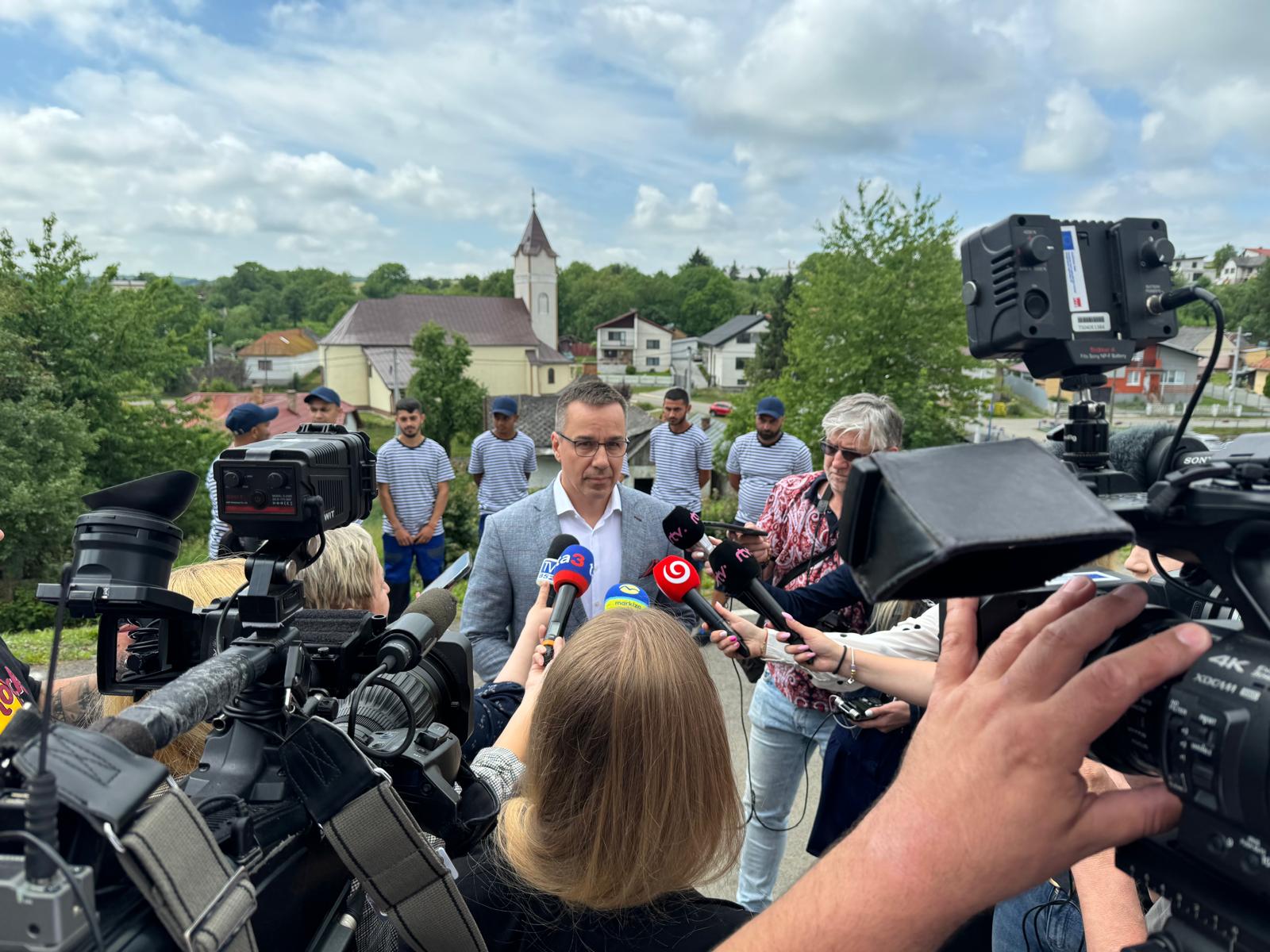 2024 05 31 mpsvr sr tlacovy brifing ministra prace socialnych veci rodiny sr erika tomasa obci kvakovce | WebJET CMS