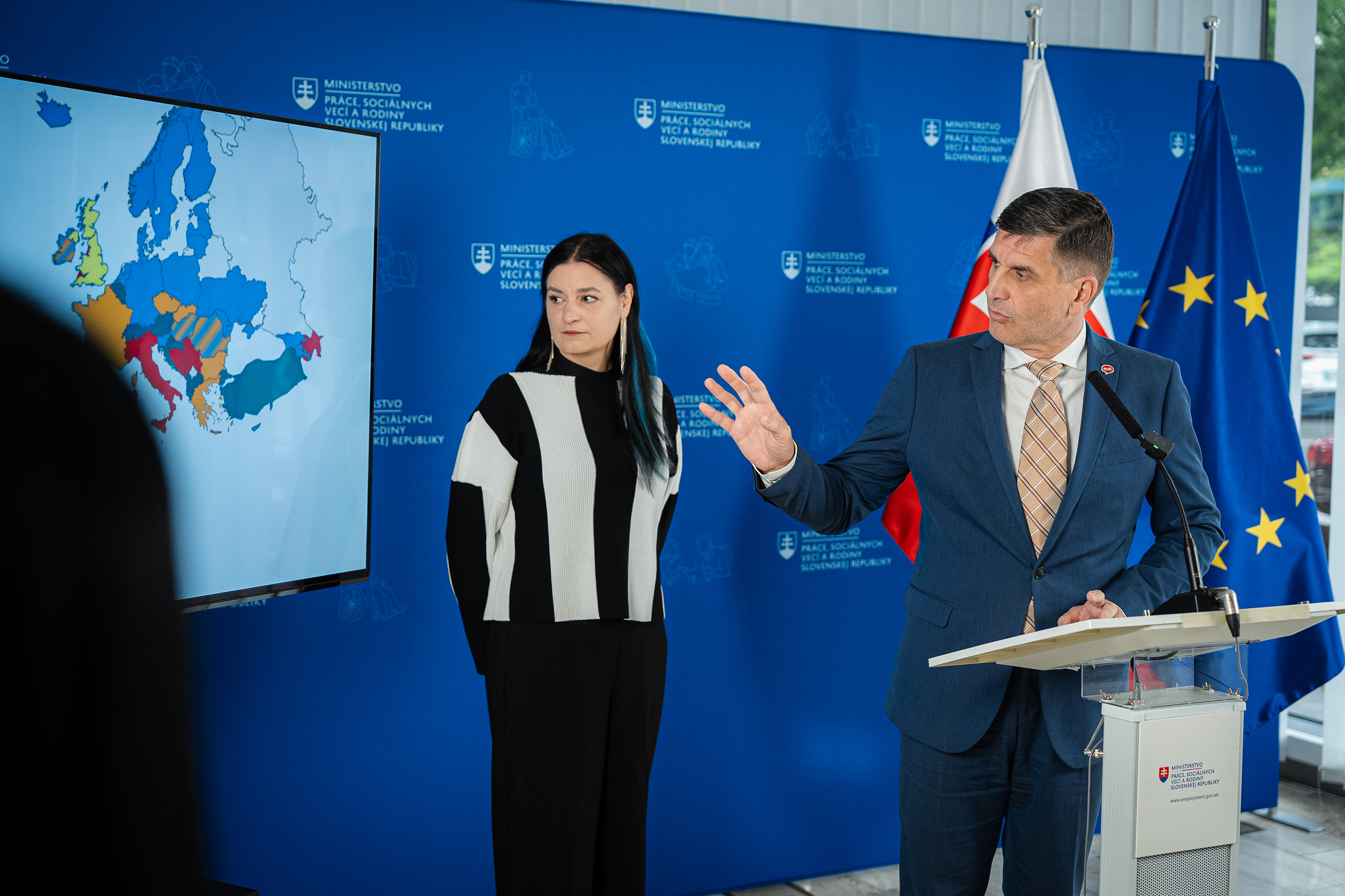 2024 06 04 tk mpsvr statny tajomnik branislav ondrus predstavenie projektu barnahus | WebJET CMS