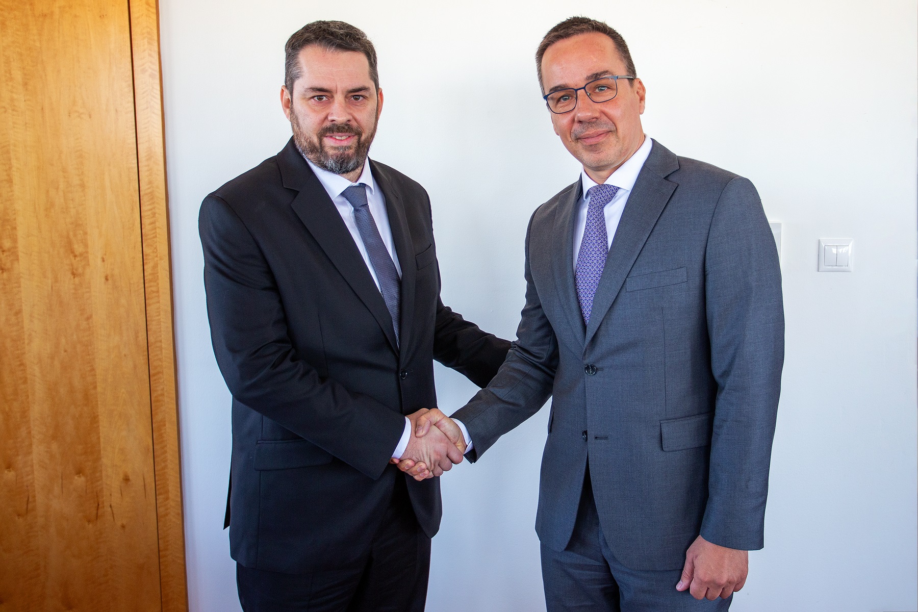 minister erik tomas privital noveho gr ustredia prace | WebJET CMS