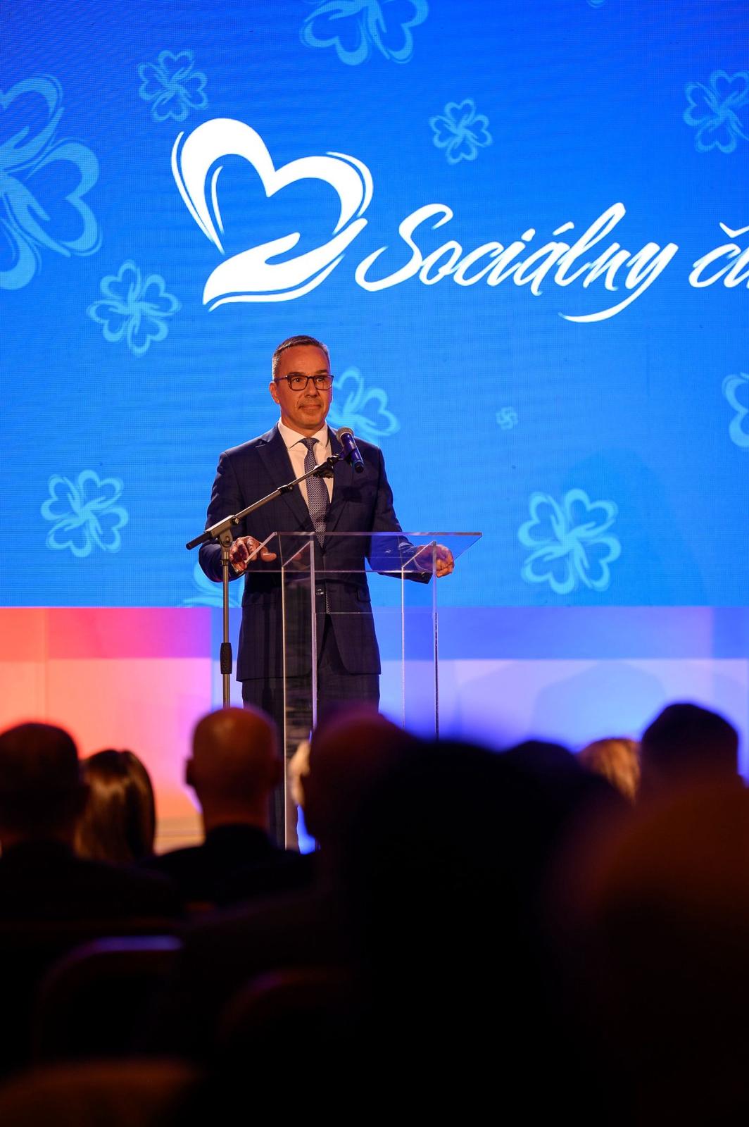 minister erik tomas | WebJET CMS