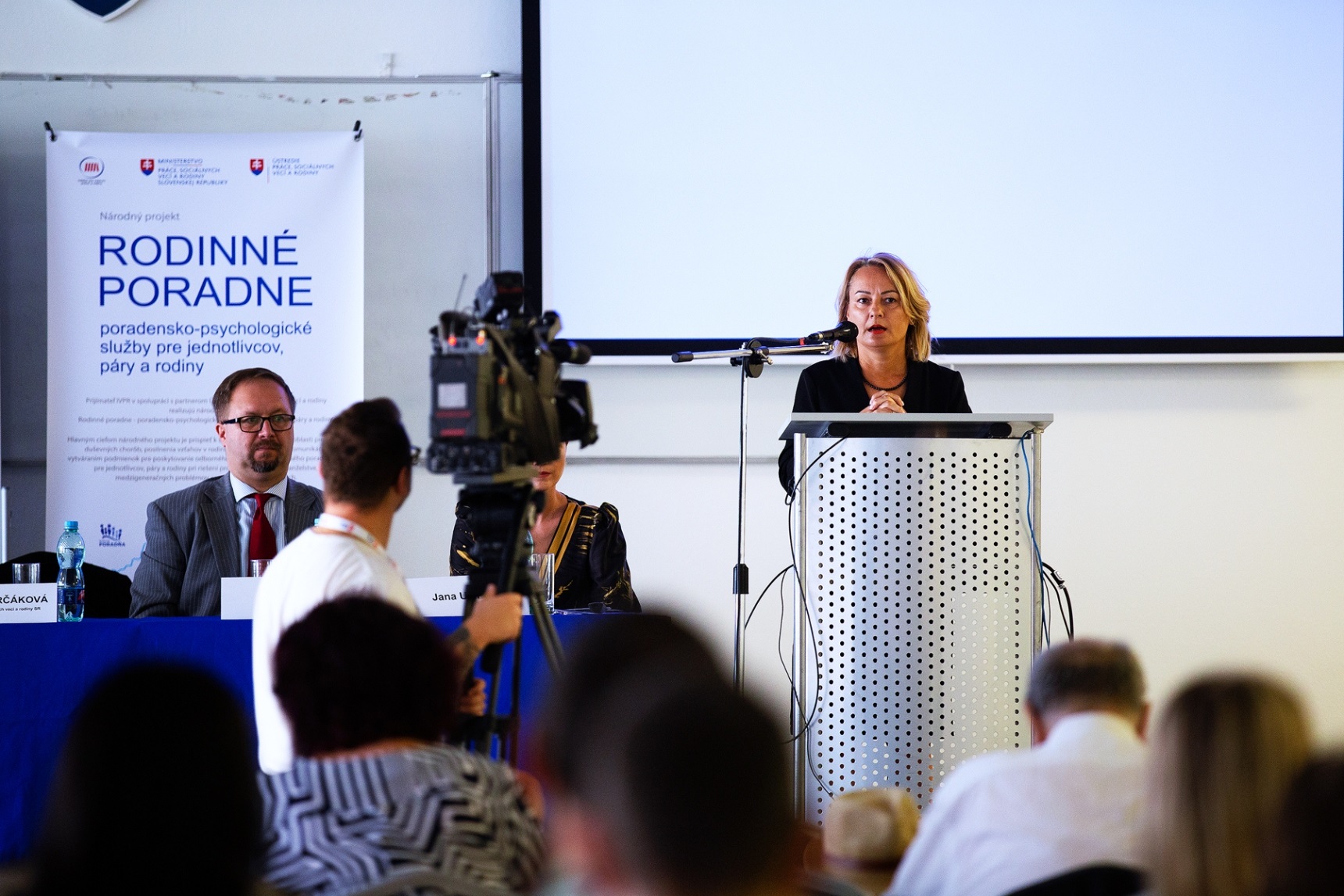 odborna konferencia rodinne poradne ministerka prace closeup | WebJET CMS